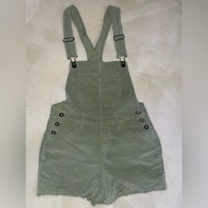 Size 2 Carve Designs Jason Overall Shorts • Sage Green